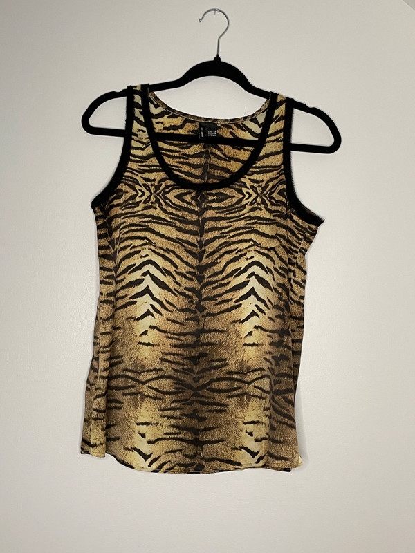 Top à motif tigré