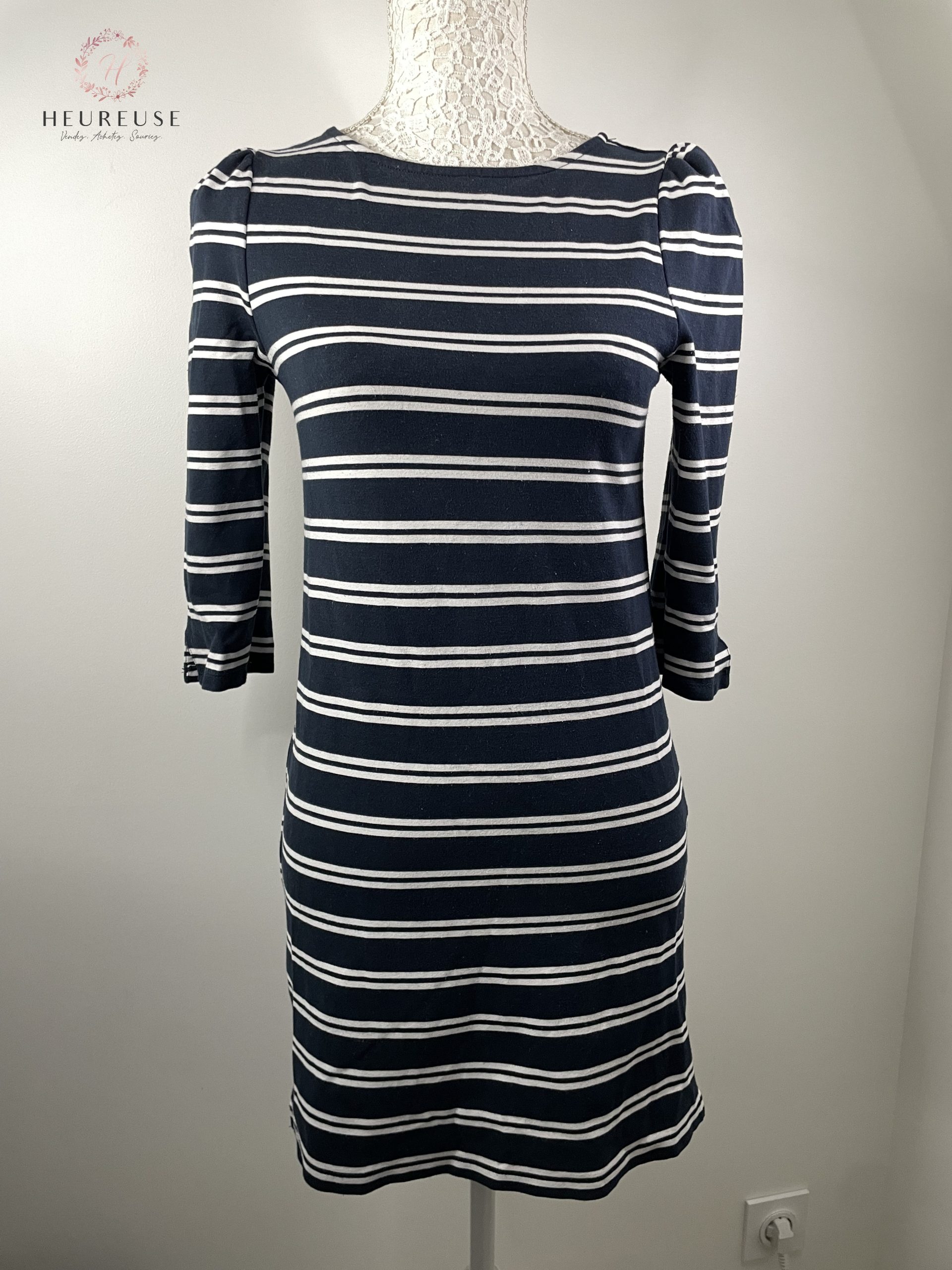 Jupe rayée bleu marine et blanc cassé
